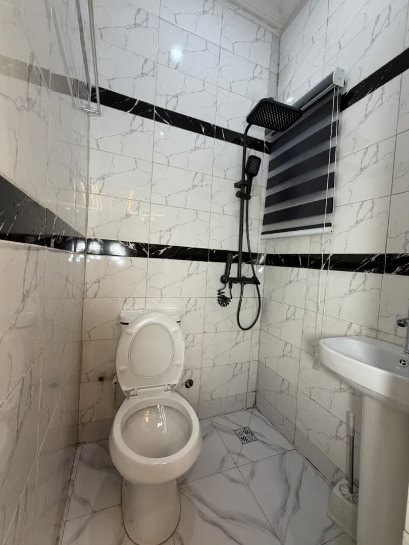 The Calisto · Apartment 305 · interior photograph 2