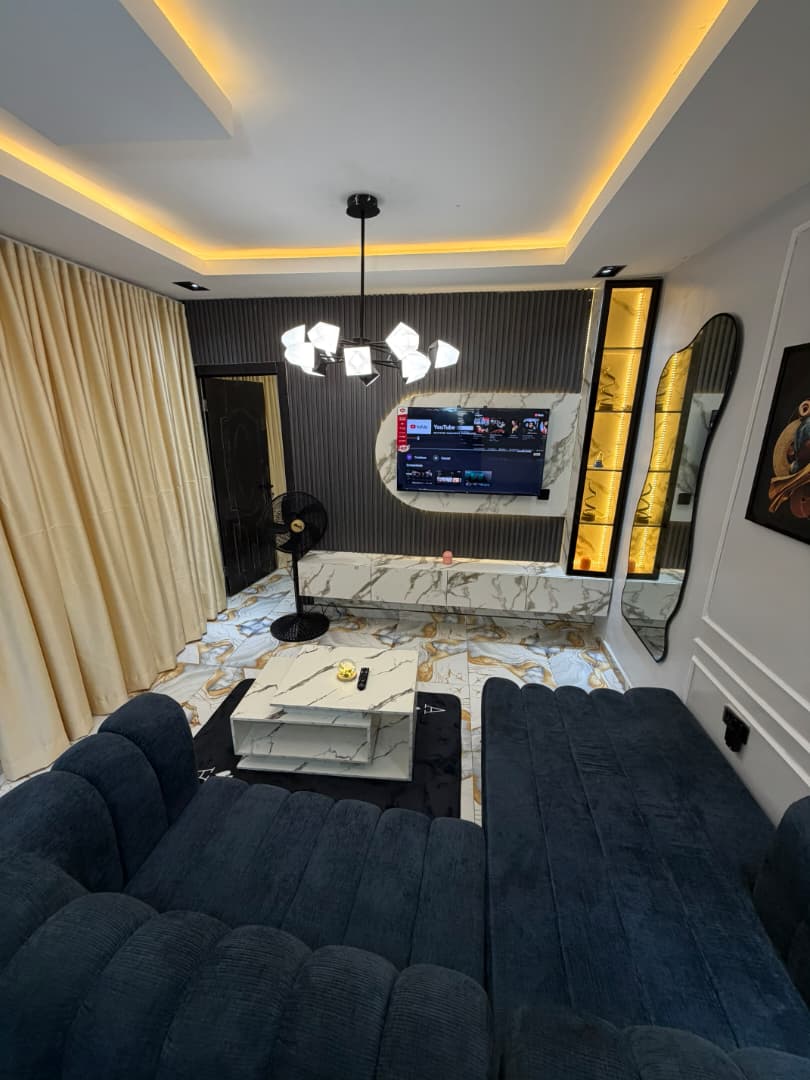 The Calisto · Apartment 305 · interior photograph 4