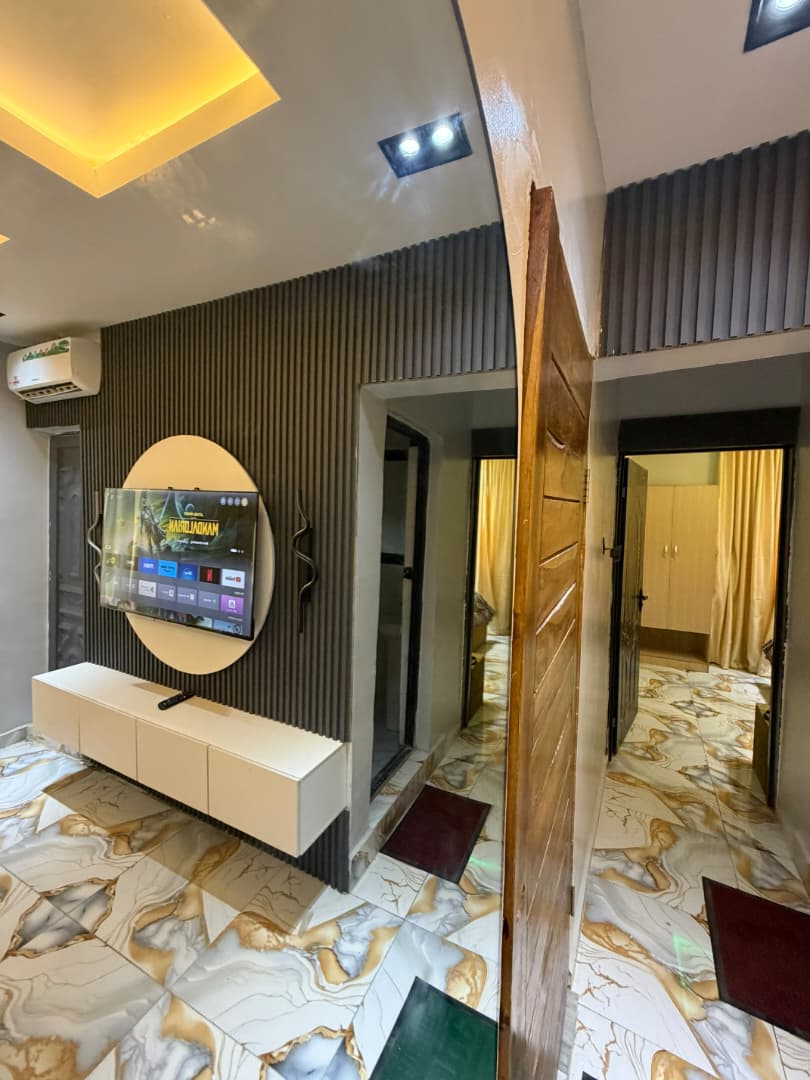 The Calisto · Apartment 308 · interior photograph 3